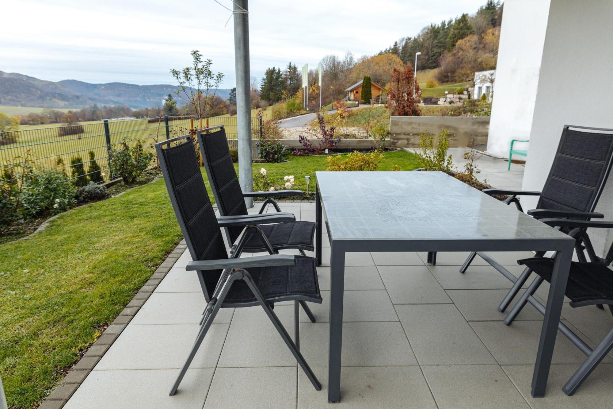 Atemberaubender Ausblick Mit Premium-Wanderwegen Vor Der Haustuer Apartman Albstadt Kültér fotó